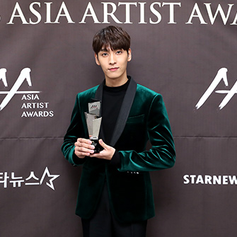 16 besticonaward choitaejoon